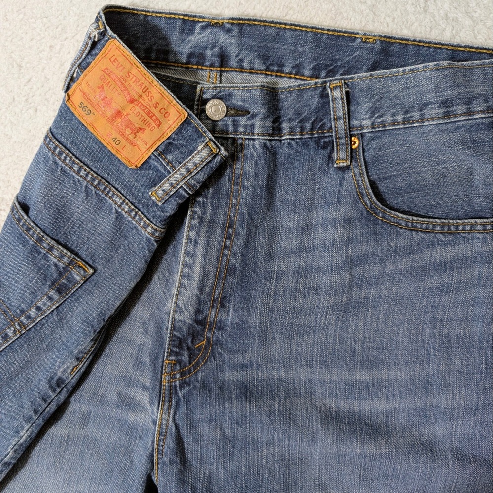 Levi's Denim Shorts Mens 40x11 Blue 569 Loose Straight Leg Jean Shorts